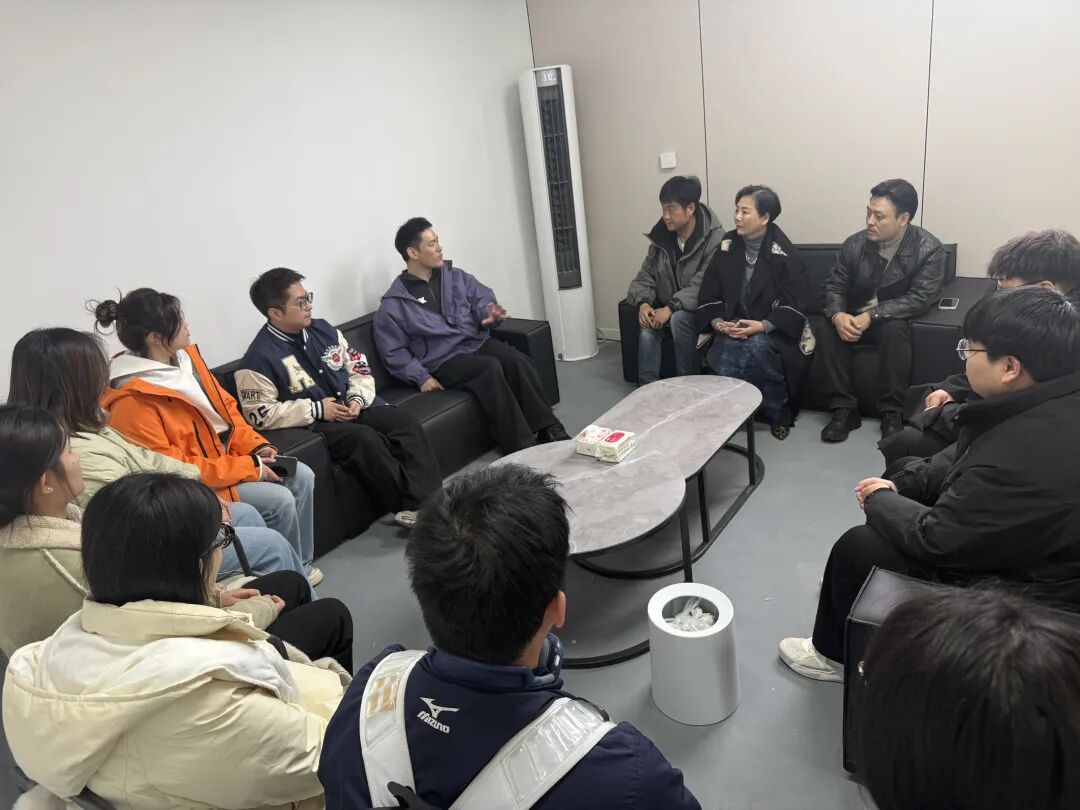 見證回響 從講臺到行業(yè)的最后一片靈感圖景——校友企業(yè)參訪札記